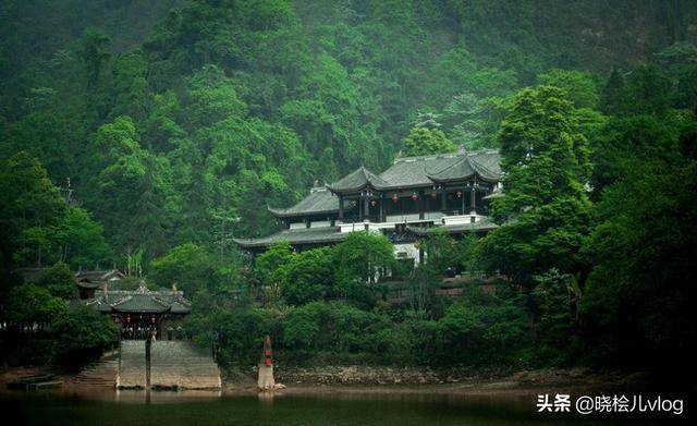 成都旅游，十大必去景區(qū)深度解析，成都旅游必去十大景區(qū)深度解析攻略